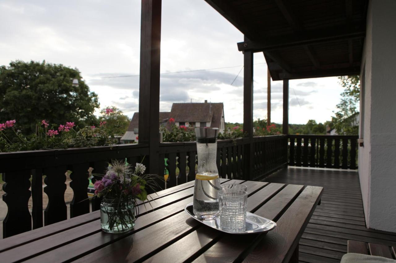 Gaestehaus Zum Rhein Rheinhausen Exteriér fotografie